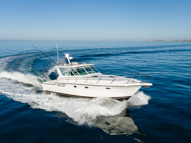 Bluefin Yacht Photos Pics 