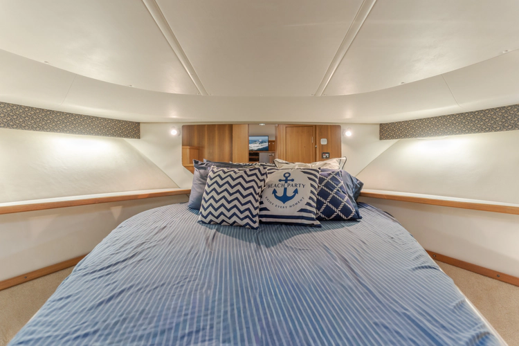 Bluefin Yacht Photos Pics 