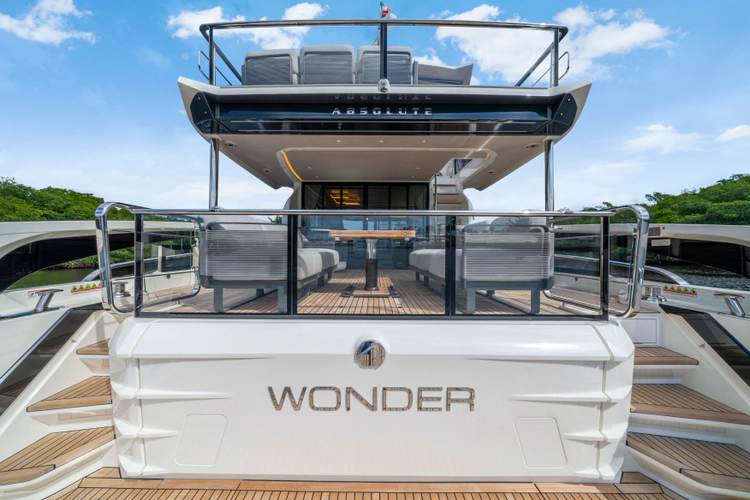 70 Fly Yacht Photos Pics 