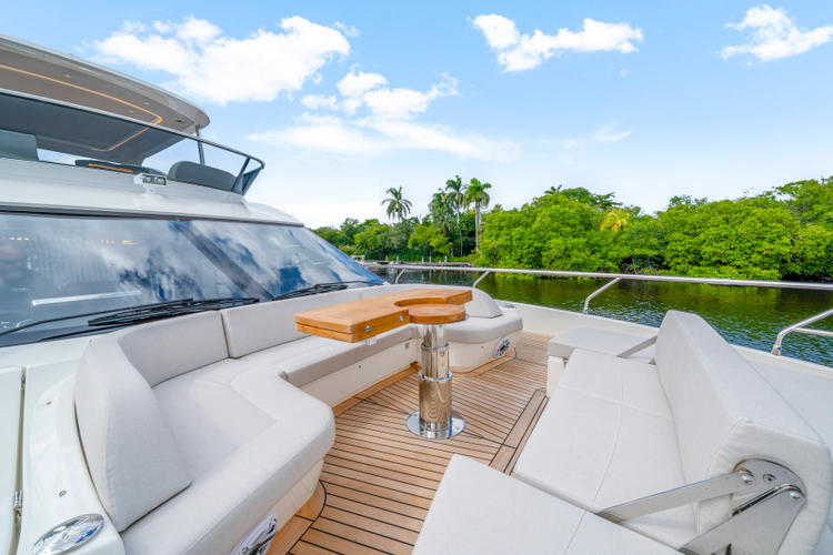 70 Fly Yacht Photos Pics 