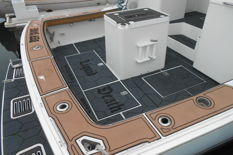 Beer Money Yacht Photos Pics 