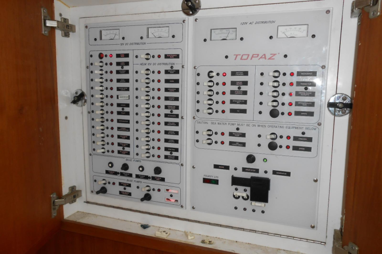 Beer Money Yacht Photos Pics 