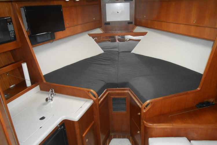 Beer Money Yacht Photos Pics 