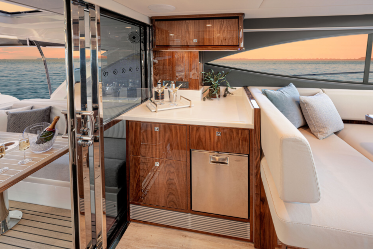 465 Suv Yacht Photos Pics 