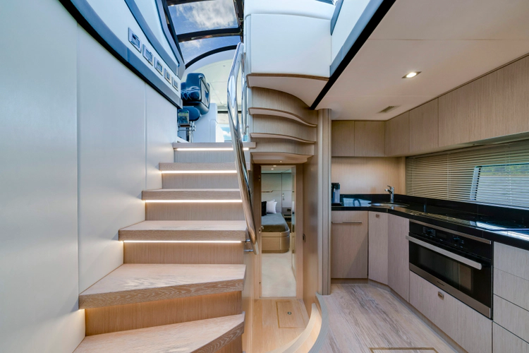 Gravitas Yacht Photos Pics 