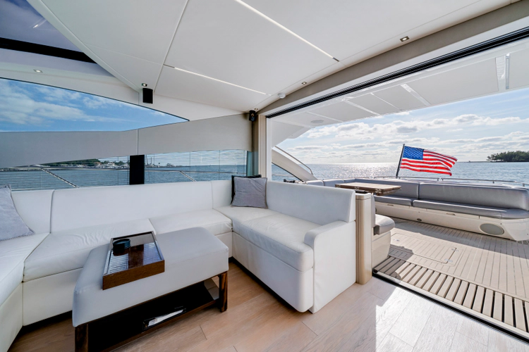 Gravitas Yacht Photos Pics 