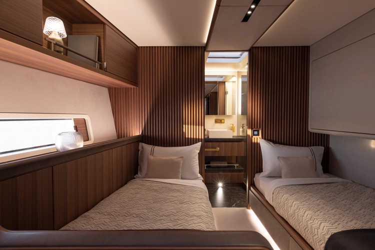 Cefea Yacht Photos Pics 