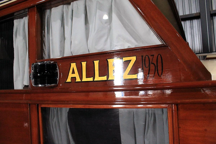 Allez Yacht Photos Pics 