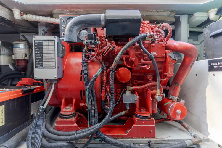 Impulse Yacht Photos Pics 