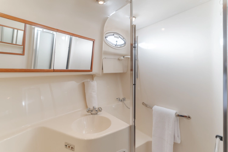 Impulse Yacht Photos Pics 