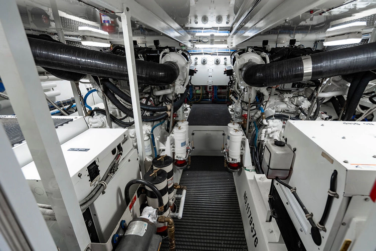 Lady Bella Yacht Photos Pics 