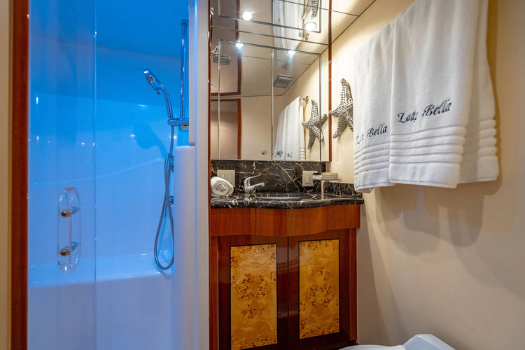 Lady Bella Yacht Photos Pics 