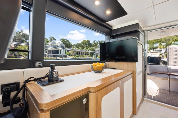 Tangerine Moon Yacht Photos Pics 