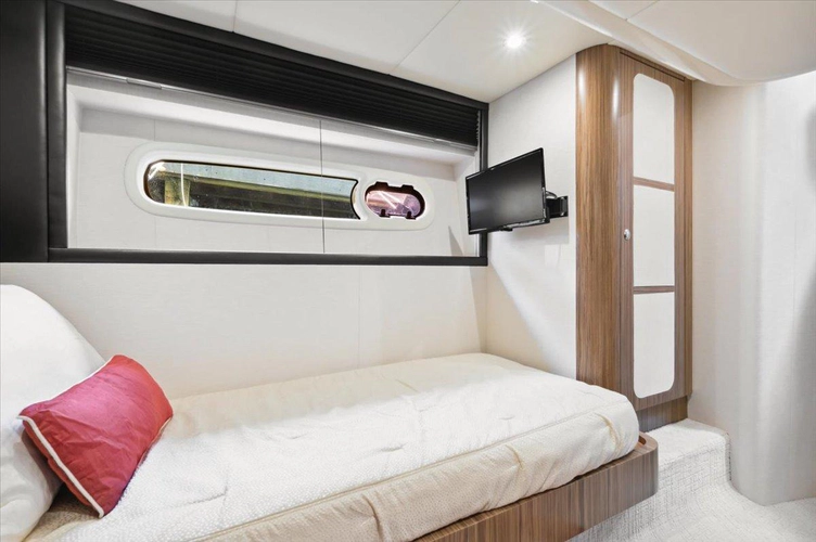 Tangerine Moon Yacht Photos Pics 