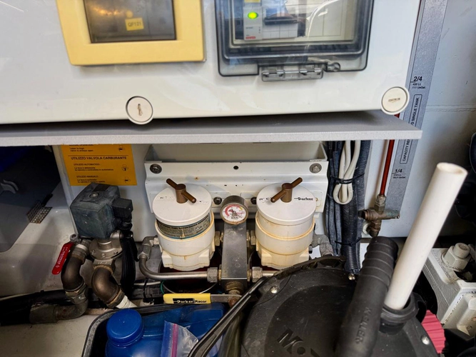 Tangerine Moon Yacht Photos Pics 