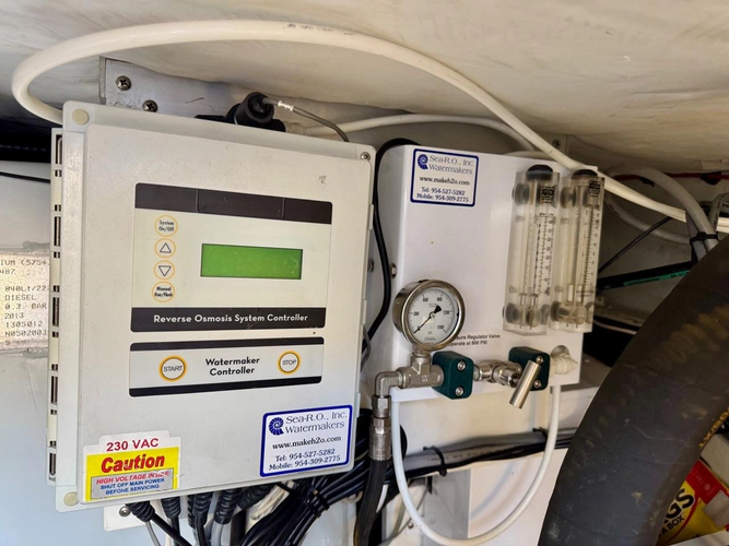 Tangerine Moon Yacht Photos Pics 