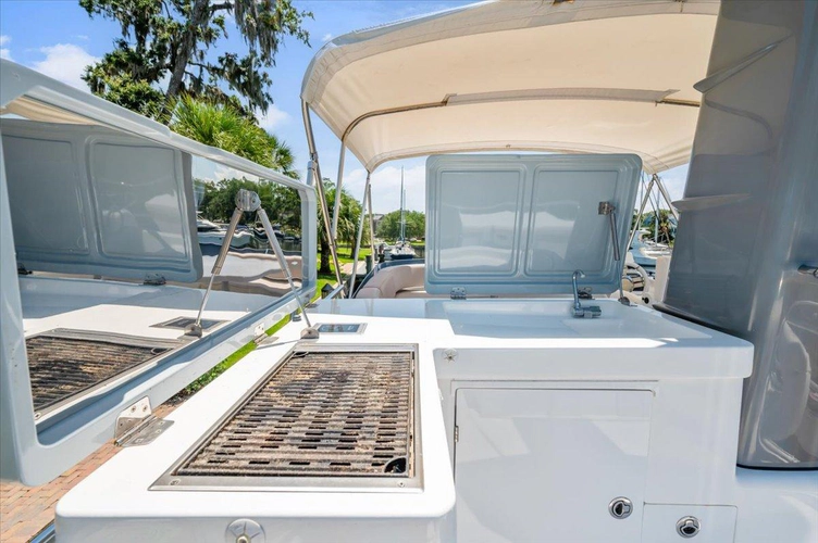 Tangerine Moon Yacht Photos Pics 