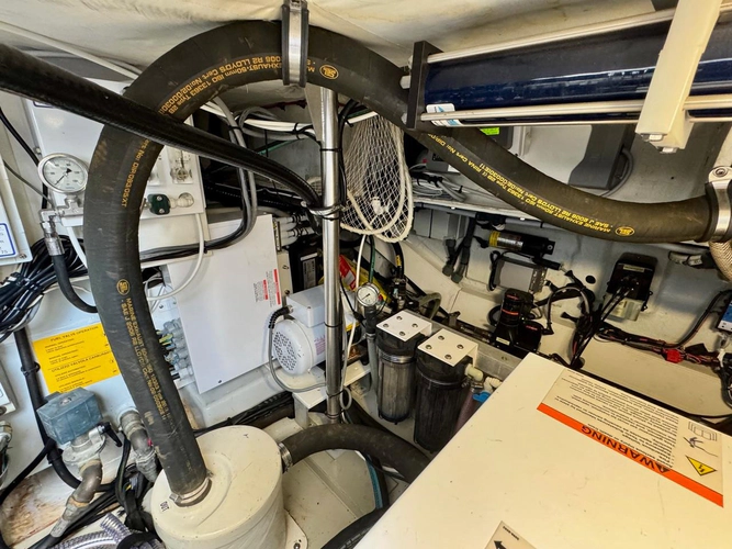 Tangerine Moon Yacht Photos Pics 