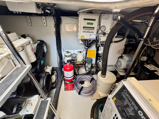 Tangerine Moon Yacht Photos Pics 