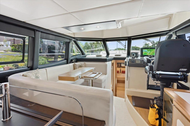 Tangerine Moon Yacht Photos Pics 