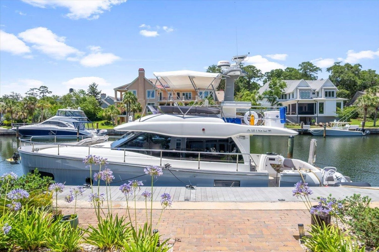 Tangerine Moon Yacht Photos Pics 