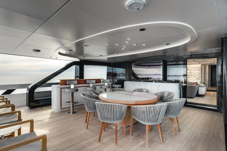 L.a.u.l Yacht Photos Pics 