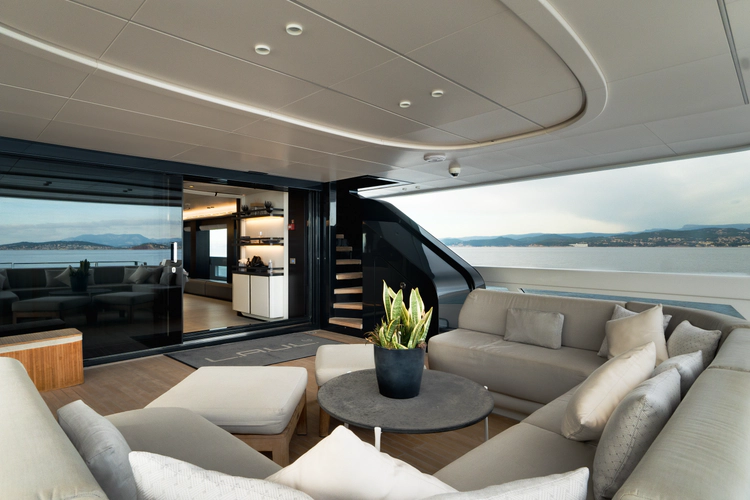 L.a.u.l Yacht Photos Pics 