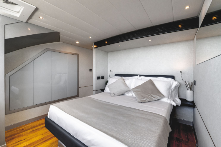 Lyfe At Sea Yacht Photos Pics 