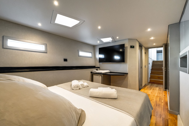 Lyfe At Sea Yacht Photos Pics 