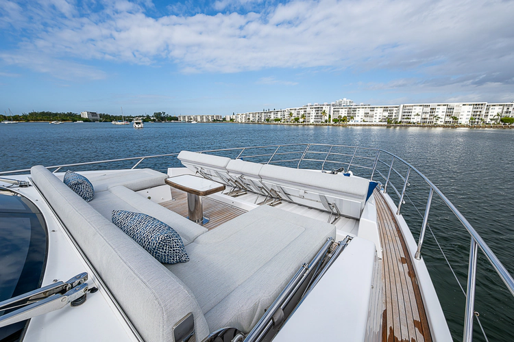 Liquid Asset Yacht Photos Pics 
