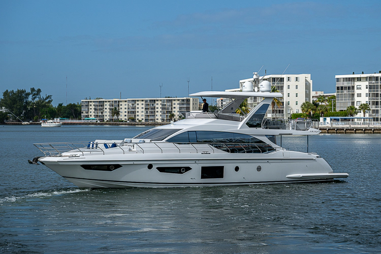 Liquid Asset Yacht Photos Pics 
