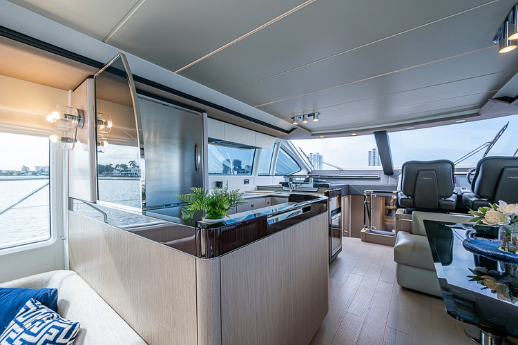 Liquid Asset Yacht Photos Pics 