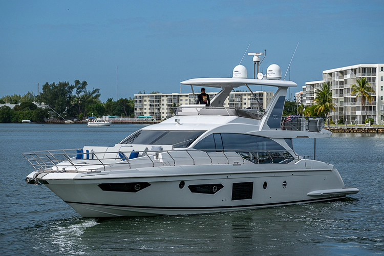 Liquid Asset Yacht Photos Pics 