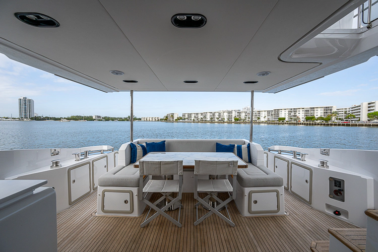 Liquid Asset Yacht Photos Pics 