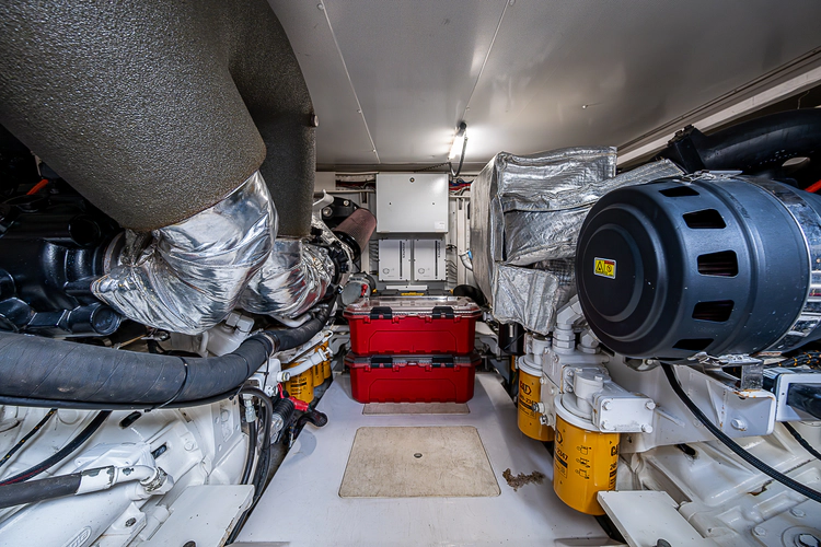 Liquid Asset Yacht Photos Pics 