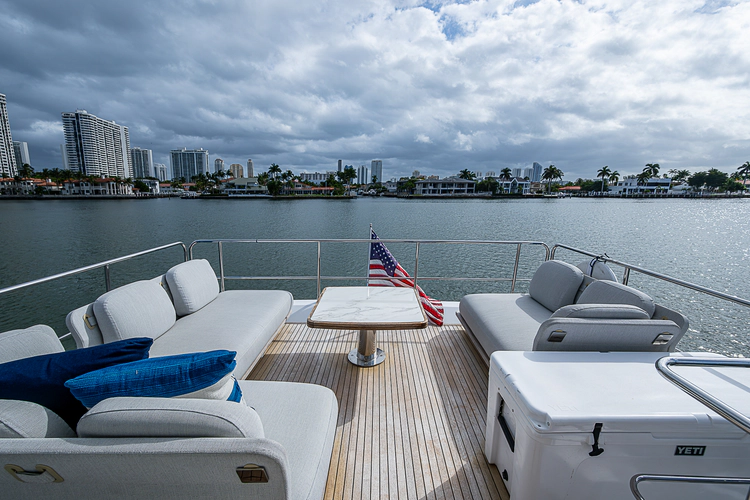 Liquid Asset Yacht Photos Pics 