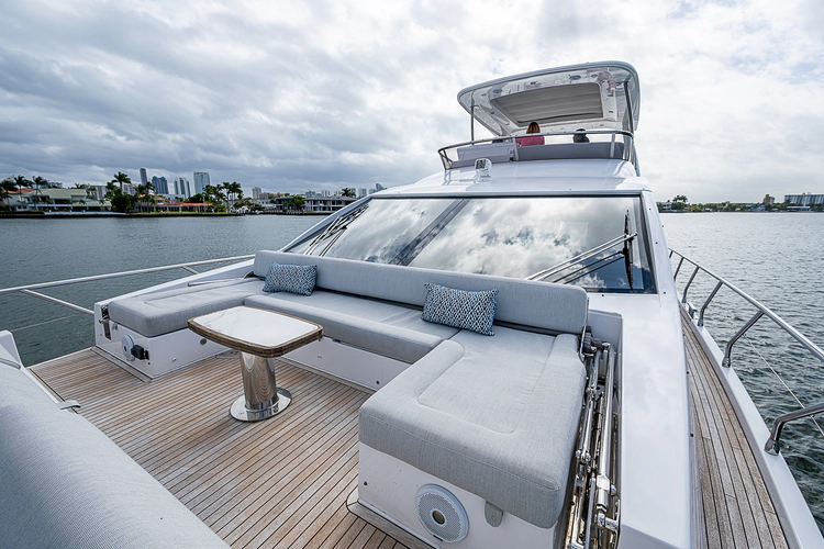 Liquid Asset Yacht Photos Pics 