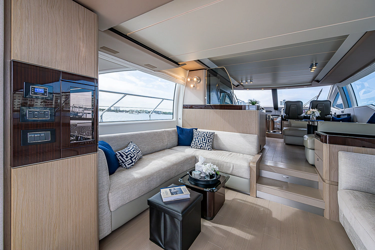 Liquid Asset Yacht Photos Pics 