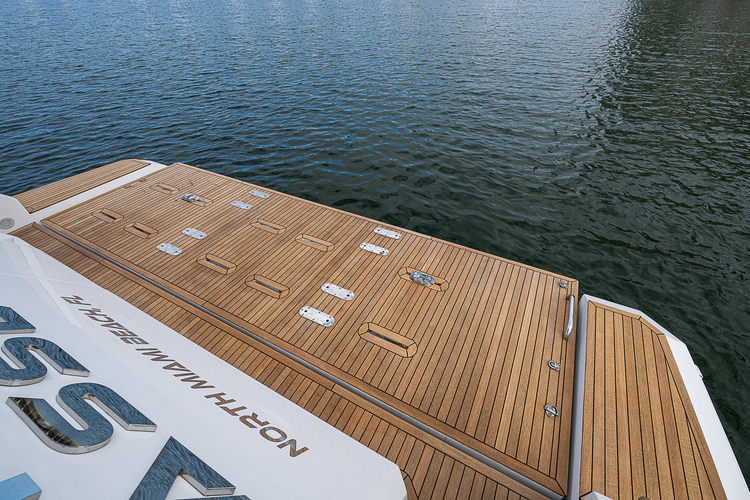 Liquid Asset Yacht Photos Pics 