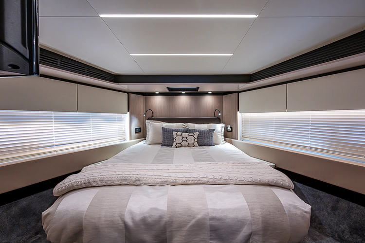 Liquid Asset Yacht Photos Pics 