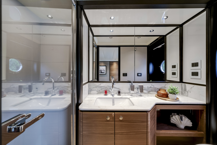 Navetta 75 Yacht Photos Pics 