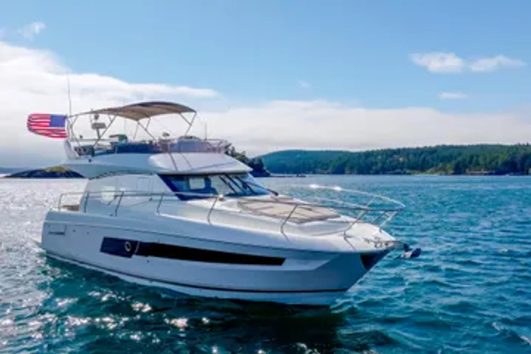 V & A Yacht Photos Pics 