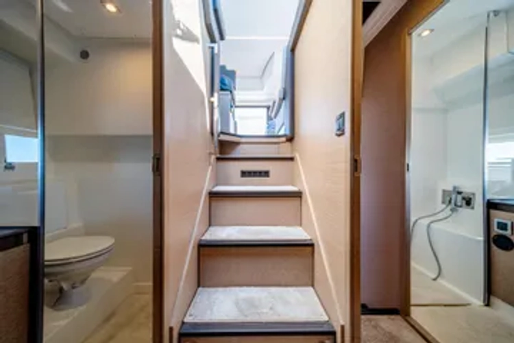 V & A Yacht Photos Pics 