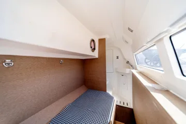 V & A Yacht Photos Pics 