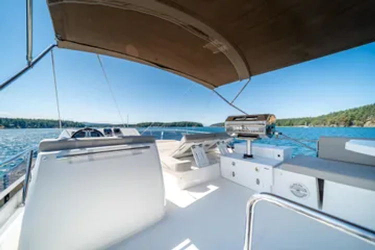 V & A Yacht Photos Pics 