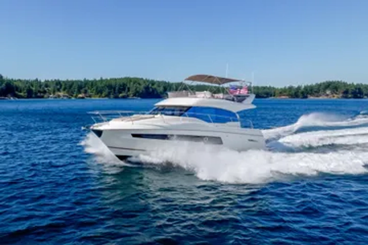 V & A Yacht Photos Pics 