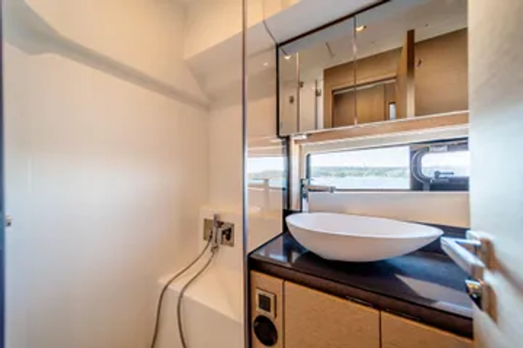 V & A Yacht Photos Pics 