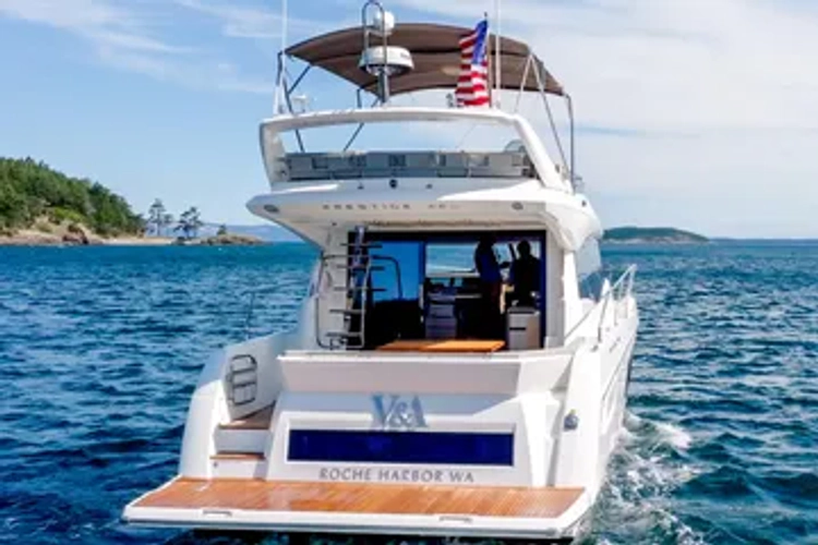 V & A Yacht Photos Pics 