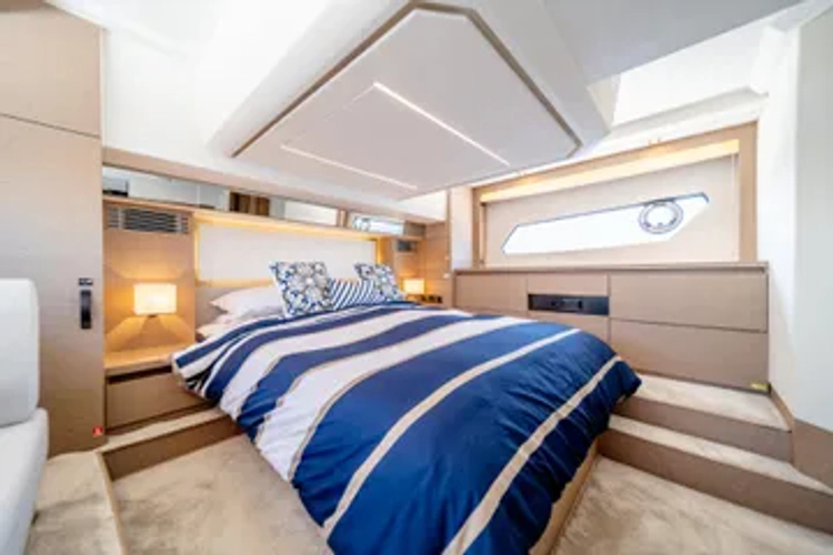 V & A Yacht Photos Pics 