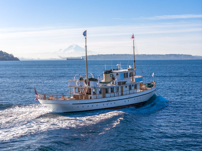 Blue Peter Yacht Photos Pics 